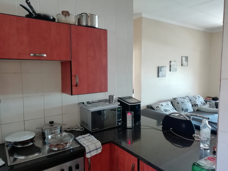 2 Bedroom Property for Sale in Lonehill Gauteng