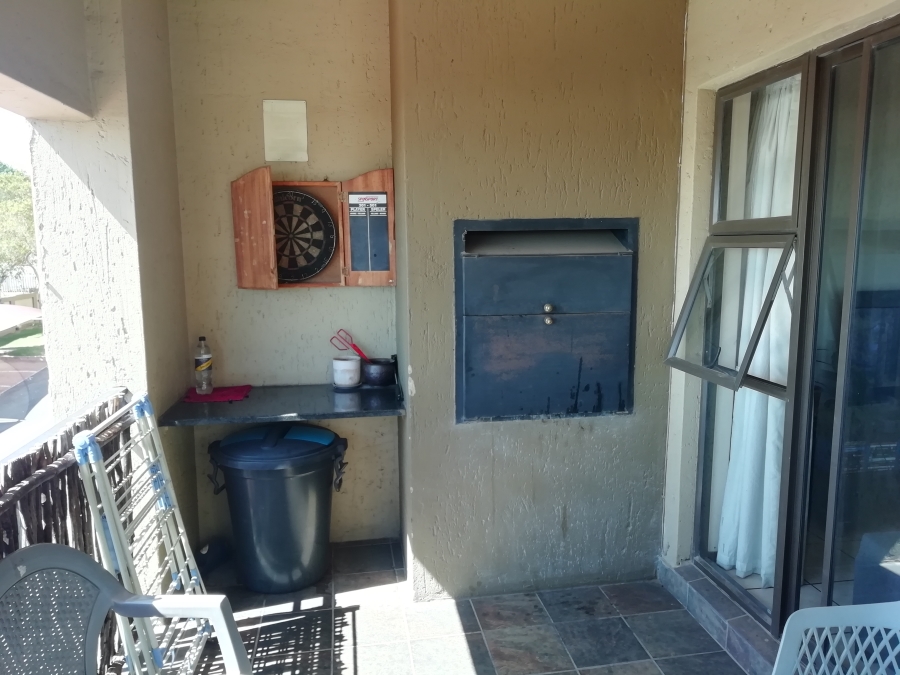 2 Bedroom Property for Sale in Lonehill Gauteng