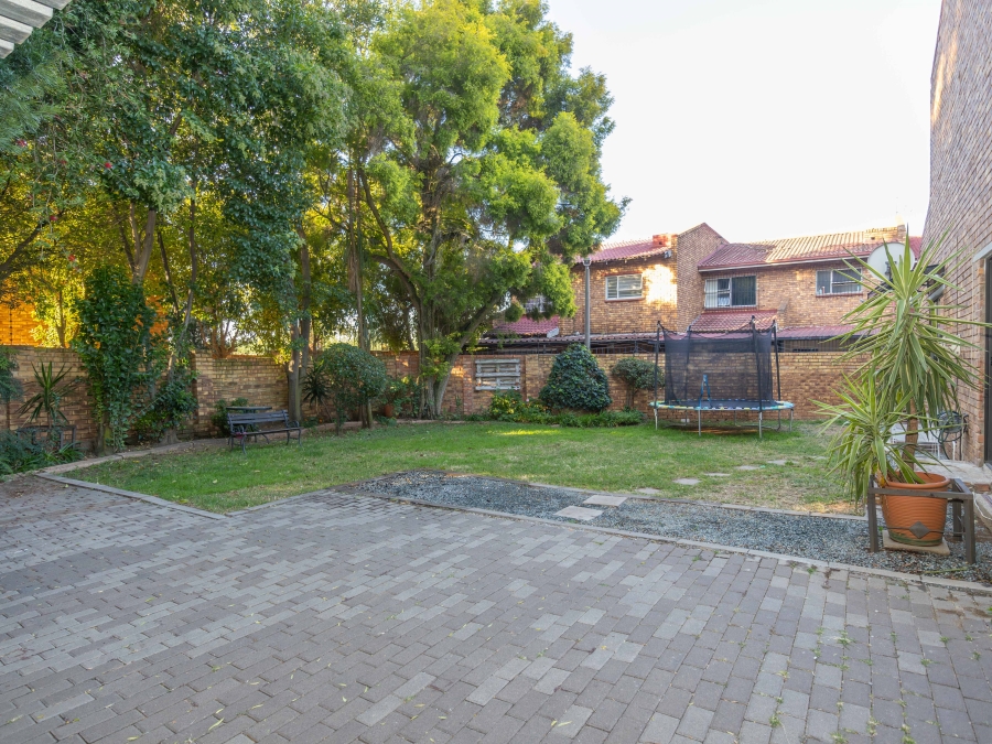 3 Bedroom Property for Sale in Illiondale Gauteng