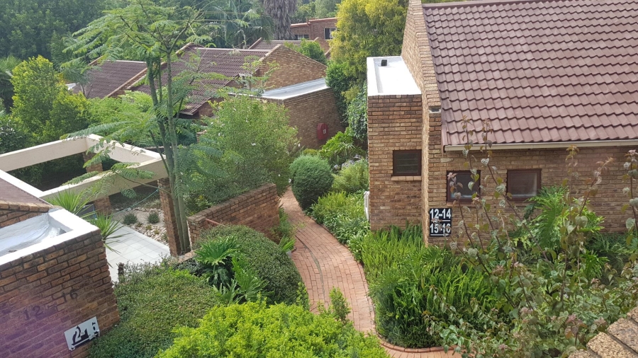 To Let 2 Bedroom Property for Rent in Atholl Gauteng