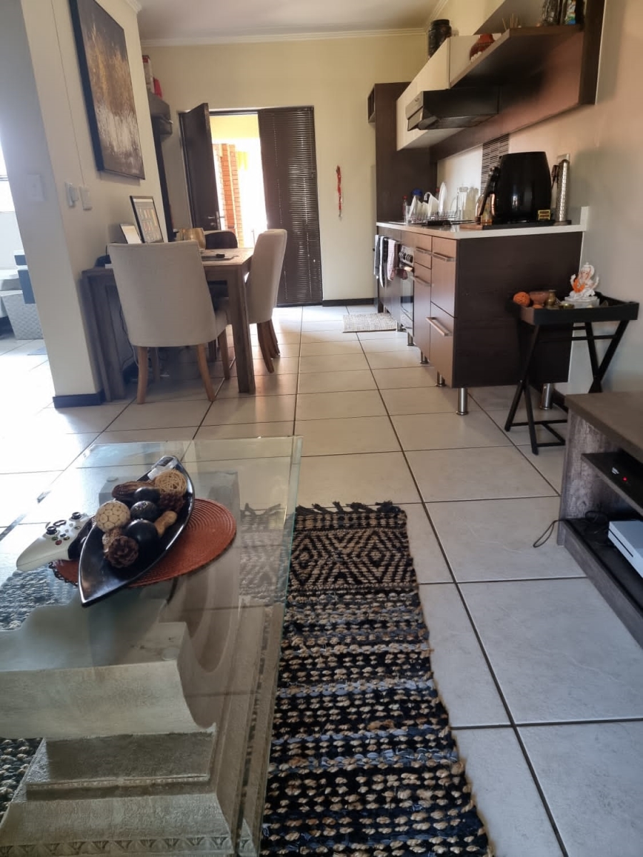 1 Bedroom Property for Sale in Douglasdale Gauteng