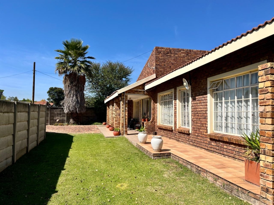 2 Bedroom Property for Sale in Dalpark Ext 1 Gauteng