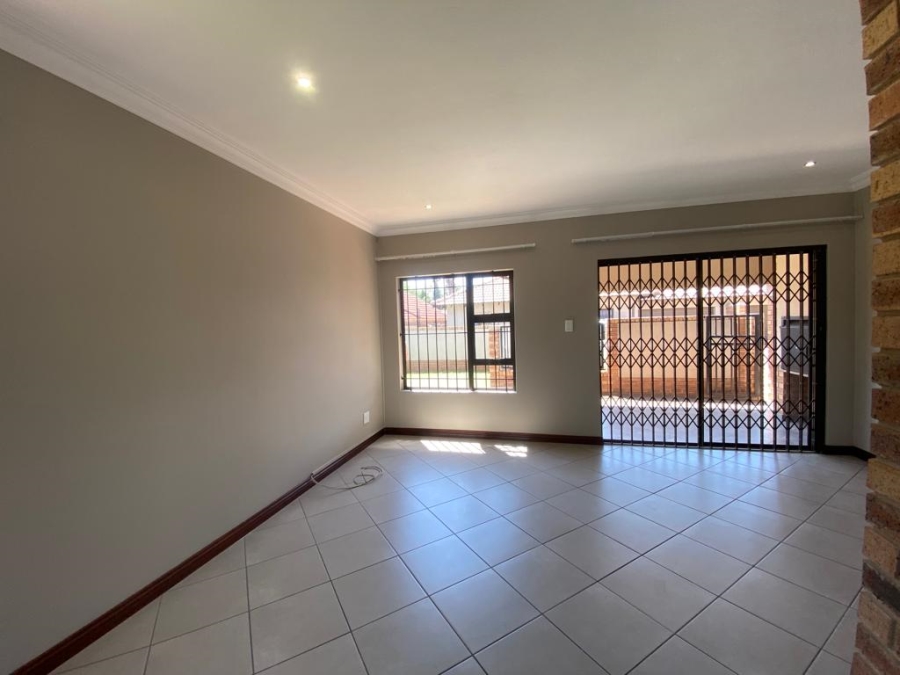 To Let 3 Bedroom Property for Rent in Annlin Gauteng