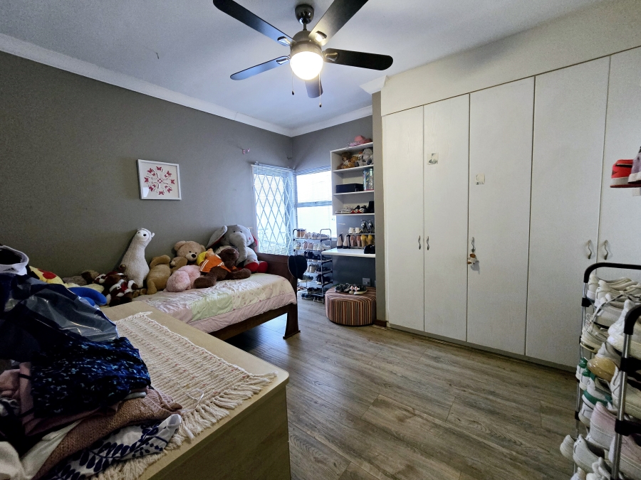 5 Bedroom Property for Sale in Montana Park Gauteng