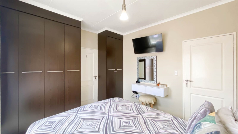 2 Bedroom Property for Sale in Strelitzia Gauteng