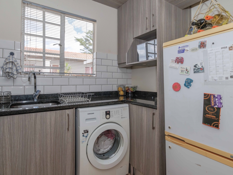 To Let 2 Bedroom Property for Rent in Eden Glen Gauteng