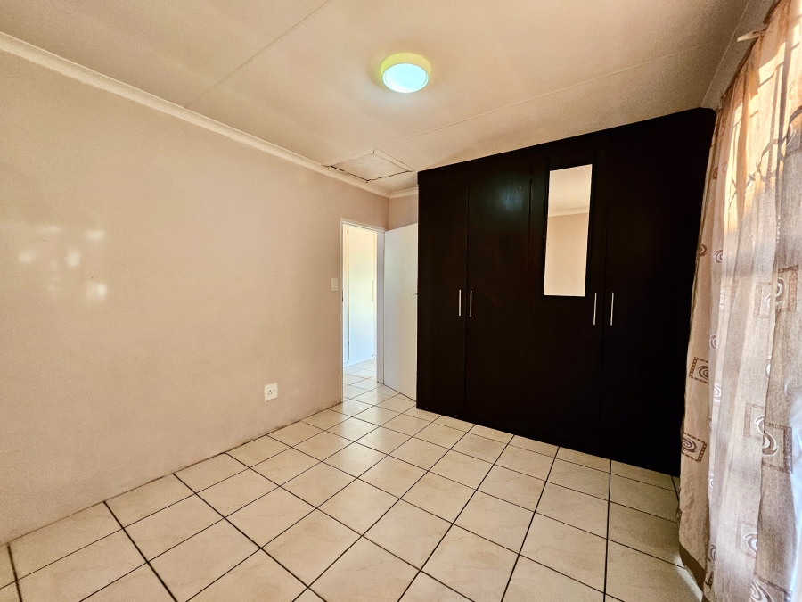 To Let 2 Bedroom Property for Rent in Terenure Gauteng