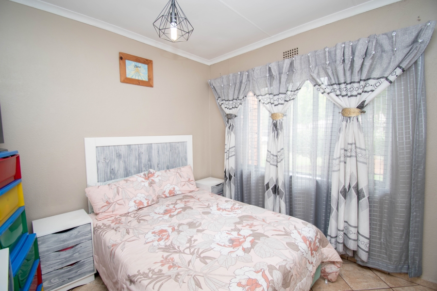 3 Bedroom Property for Sale in Mayfield Park Gauteng