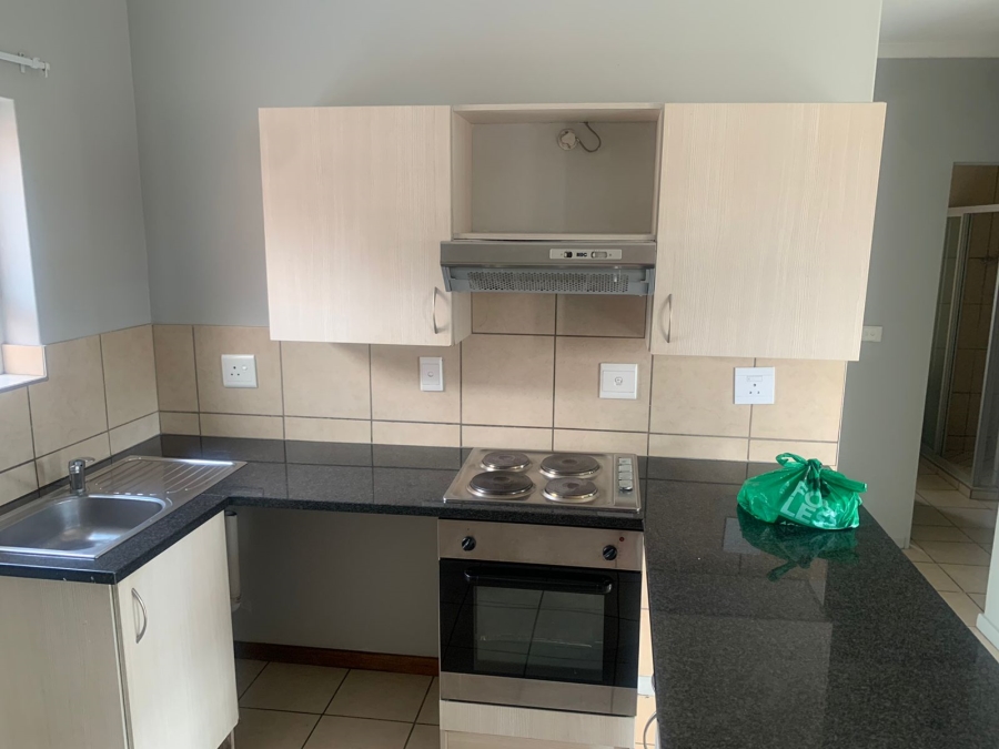 To Let 2 Bedroom Property for Rent in Esther Park Gauteng