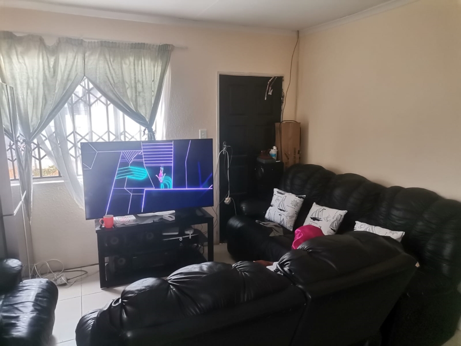 2 Bedroom Property for Sale in Savanna City Gauteng