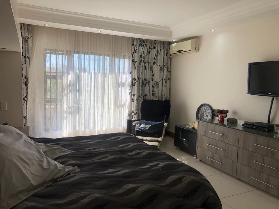 8 Bedroom Property for Sale in Lenasia South Gauteng