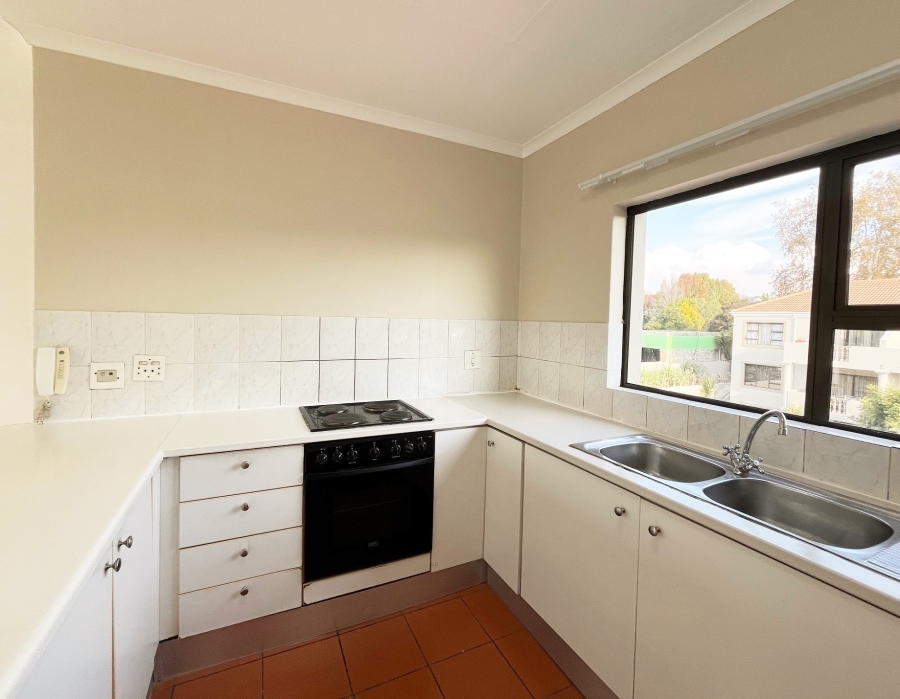 To Let 2 Bedroom Property for Rent in Cheltondale Gauteng