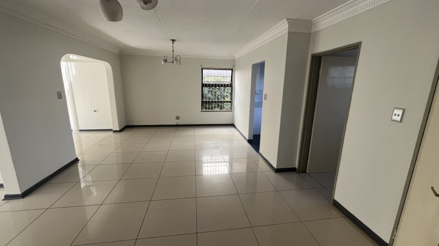 To Let 3 Bedroom Property for Rent in Morningside Manor Gauteng