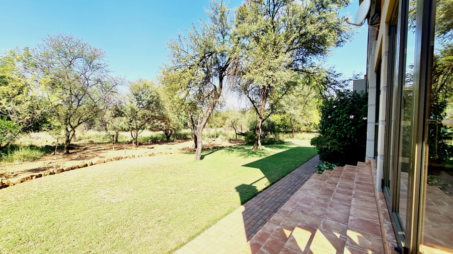 4 Bedroom Property for Sale in Leeuwfontein Gauteng