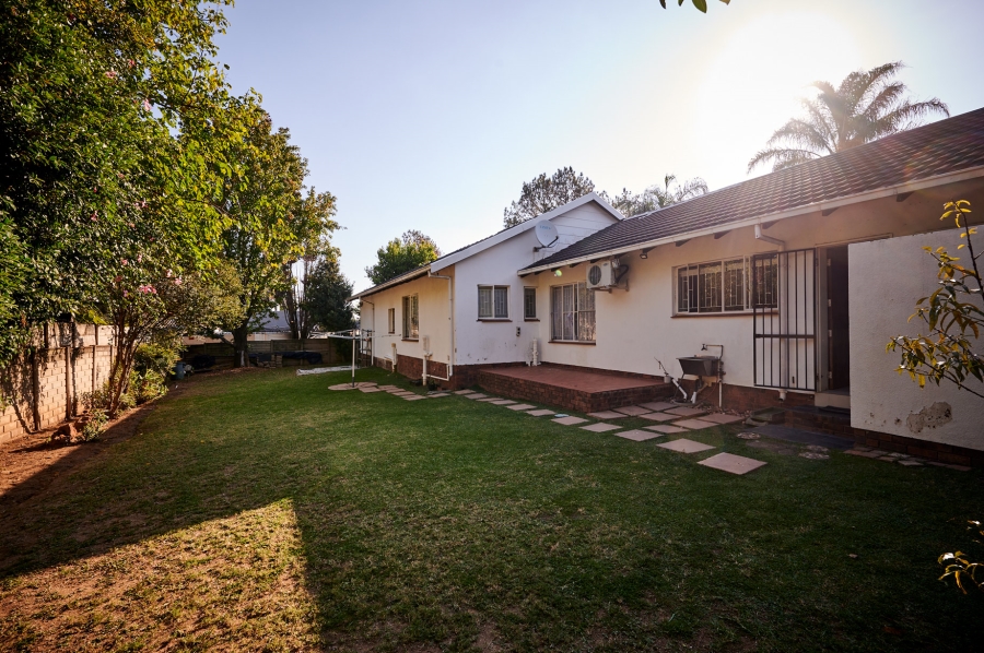 3 Bedroom Property for Sale in Vorna Valley Gauteng