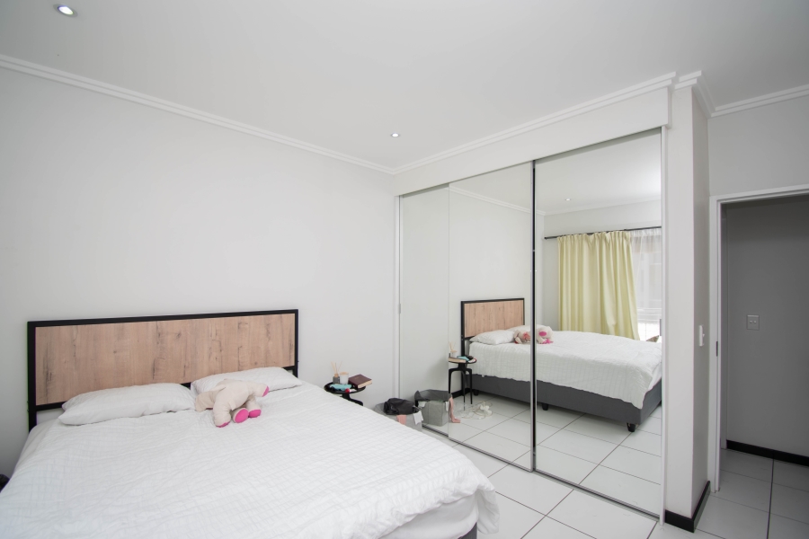To Let 1 Bedroom Property for Rent in Fourways Gauteng