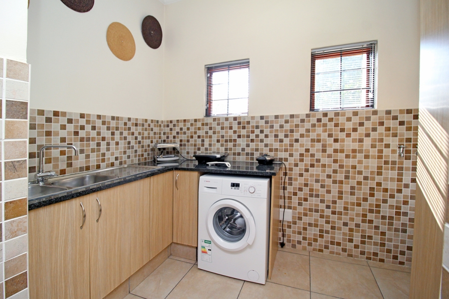 4 Bedroom Property for Sale in Broadacres Gauteng