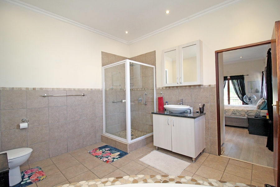 4 Bedroom Property for Sale in Broadacres Gauteng