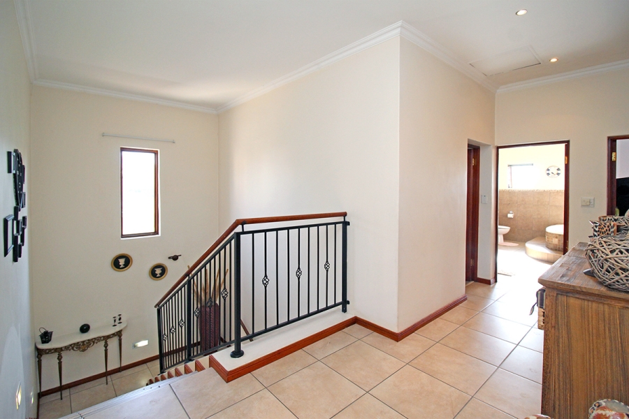 4 Bedroom Property for Sale in Broadacres Gauteng