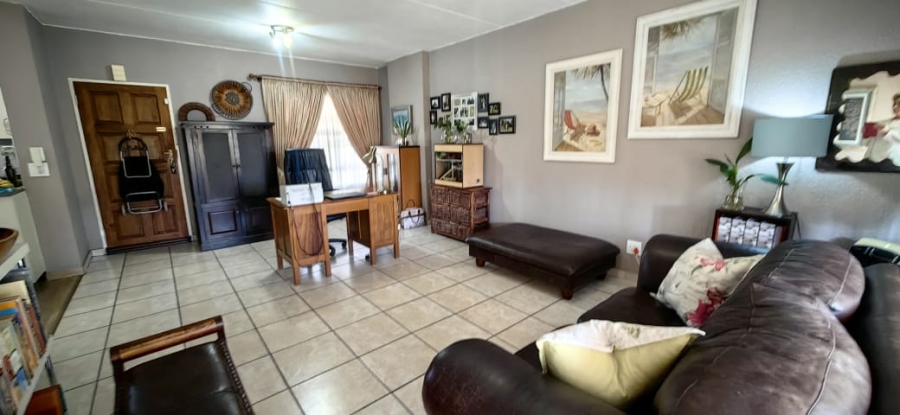 2 Bedroom Property for Sale in Vanderbijlpark SE 2 Gauteng