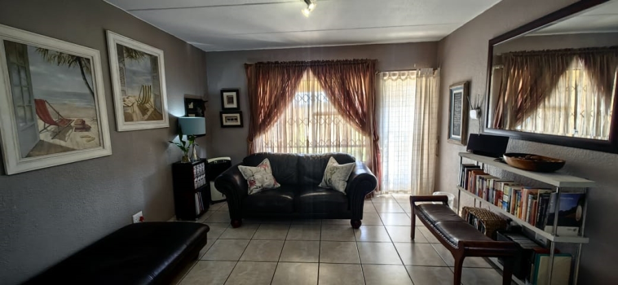 2 Bedroom Property for Sale in Vanderbijlpark SE 2 Gauteng