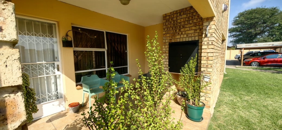 2 Bedroom Property for Sale in Vanderbijlpark SE 2 Gauteng