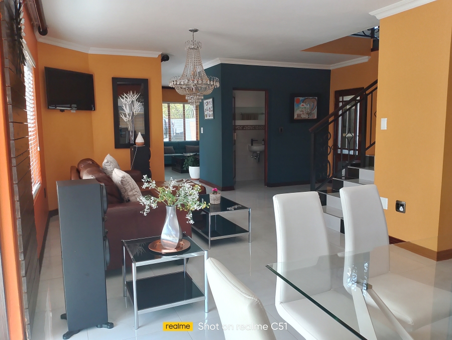 4 Bedroom Property for Sale in Helderwyk Gauteng