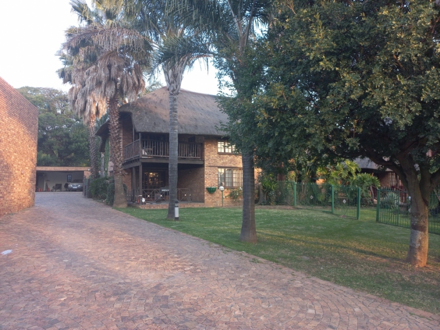 7 Bedroom Property for Sale in Benoni North Gauteng