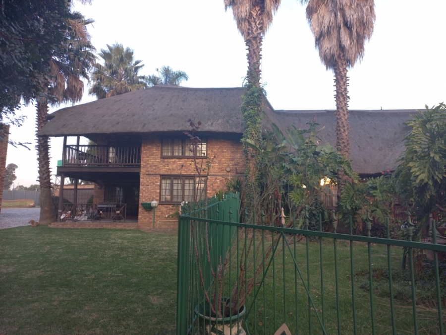 7 Bedroom Property for Sale in Benoni North Gauteng