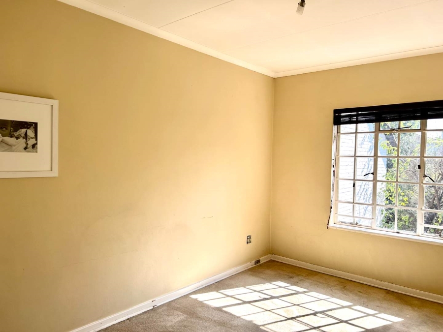 2 Bedroom Property for Sale in Benmore Gardens Gauteng