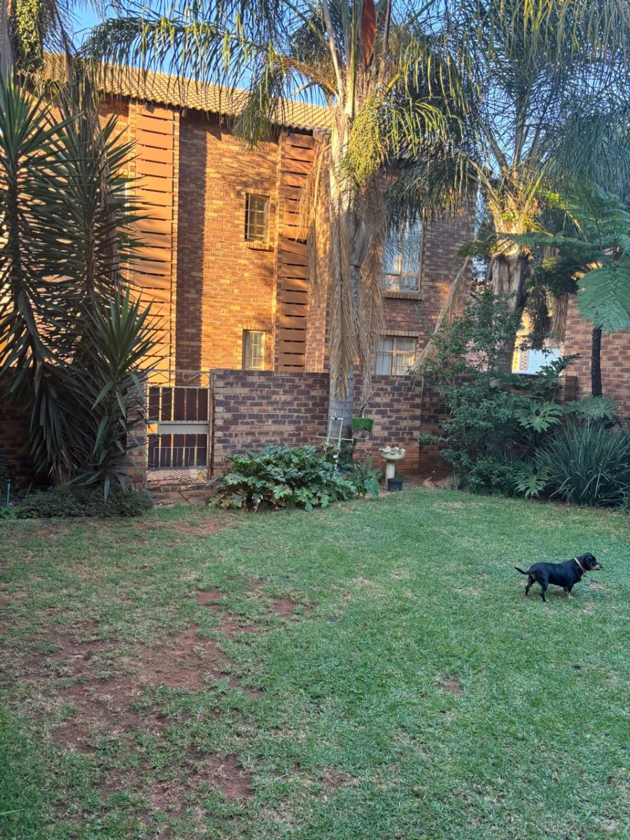 2 Bedroom Property for Sale in Boardwalk Villas Gauteng