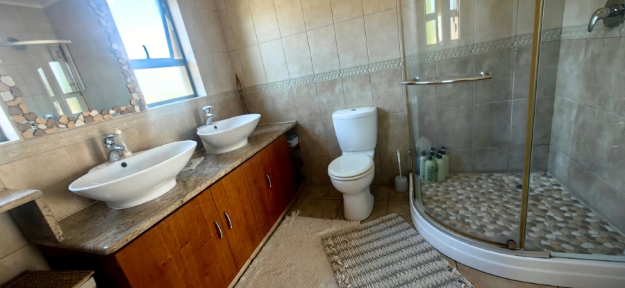 5 Bedroom Property for Sale in Vanderbijlpark SE 4 Gauteng