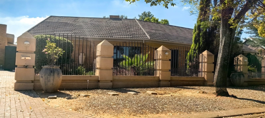 3 Bedroom Property for Sale in Vanderbijlpark SE 2 Gauteng