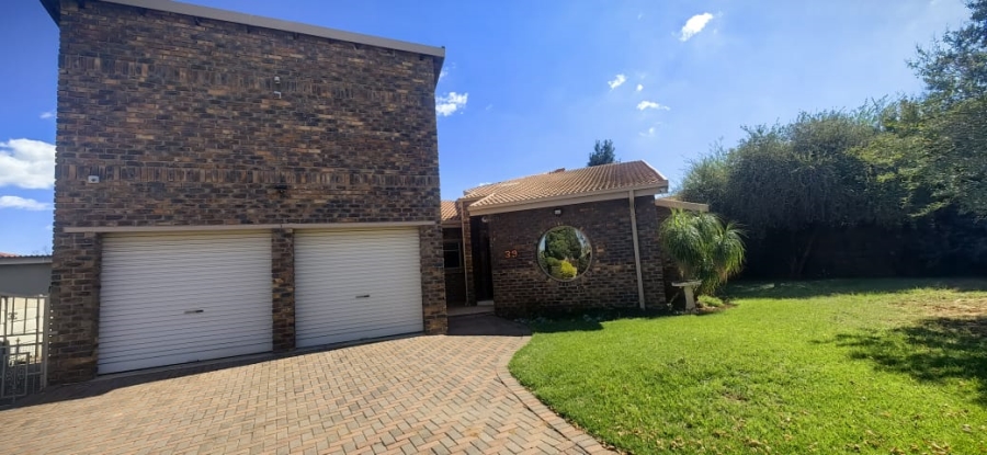 4 Bedroom Property for Sale in Vanderbijlpark SE Gauteng