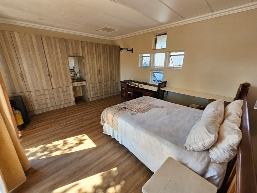 5 Bedroom Property for Sale in Doornpoort Gauteng