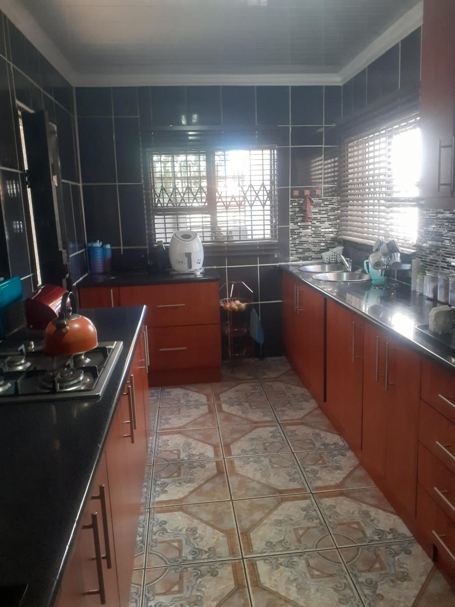 3 Bedroom Property for Sale in Geluksdal Gauteng