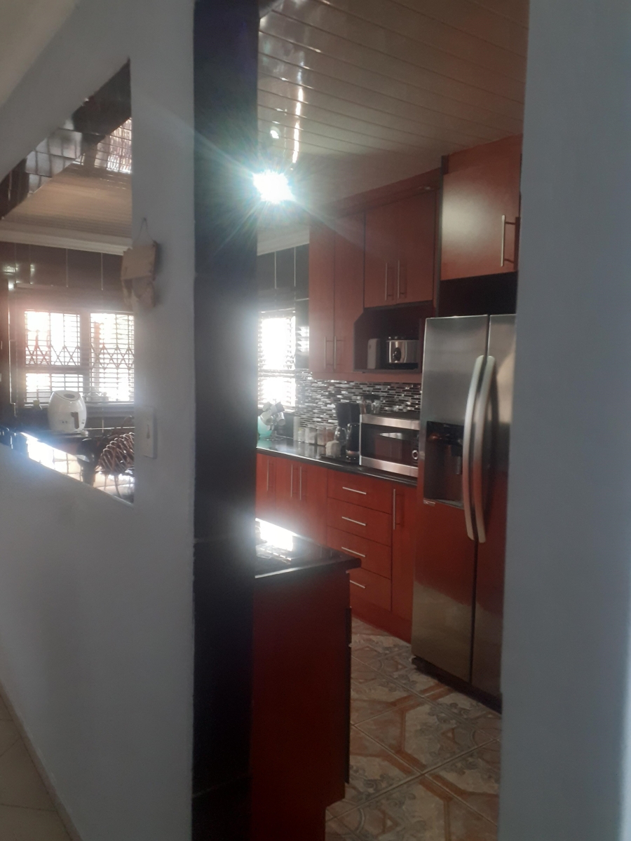 3 Bedroom Property for Sale in Geluksdal Gauteng