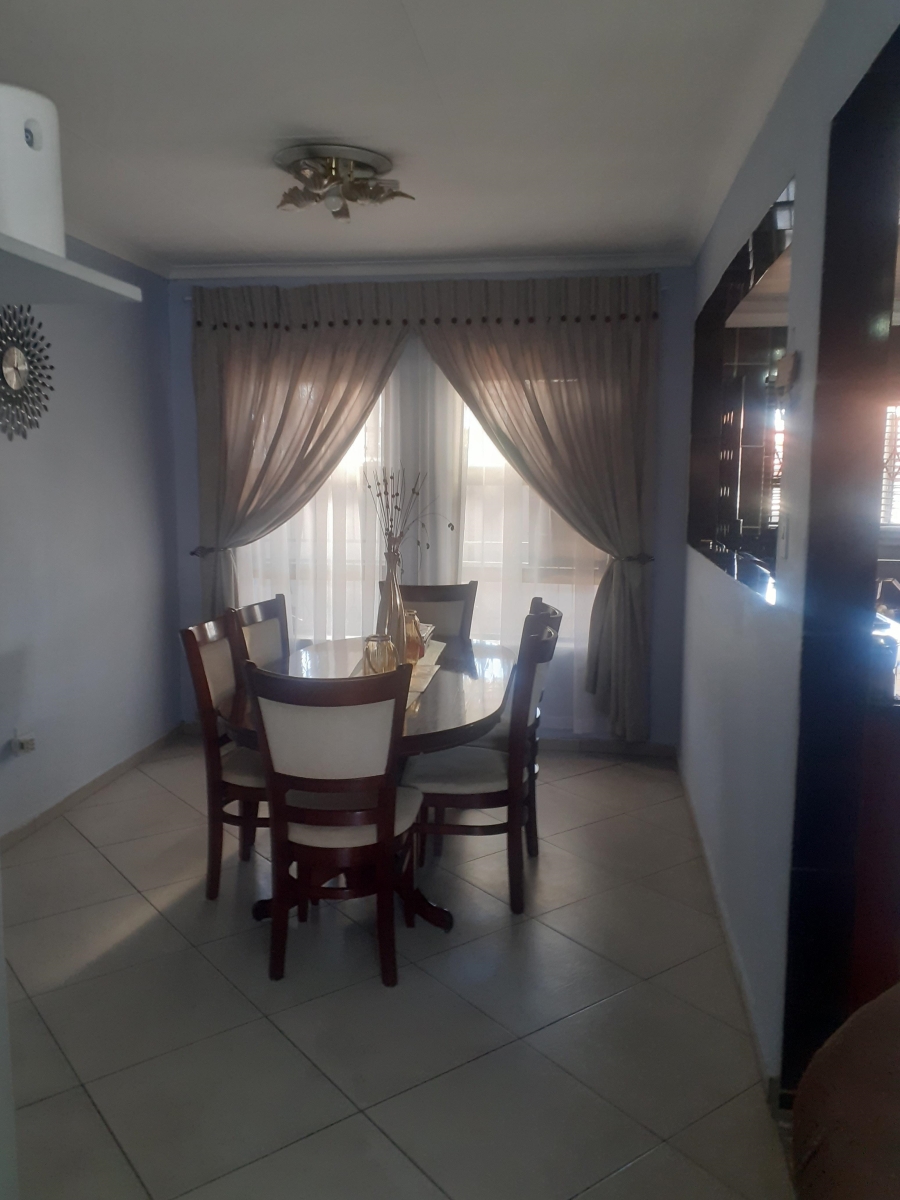 3 Bedroom Property for Sale in Geluksdal Gauteng