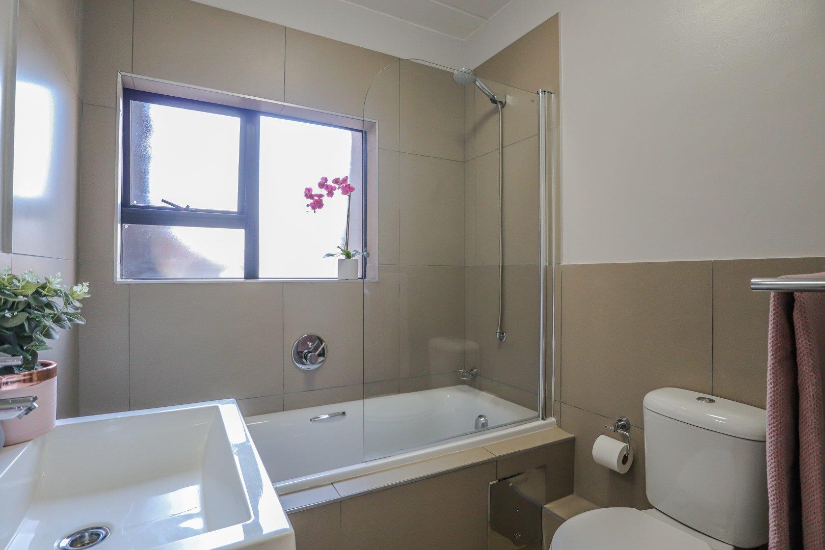 To Let 2 Bedroom Property for Rent in Bramley Gauteng