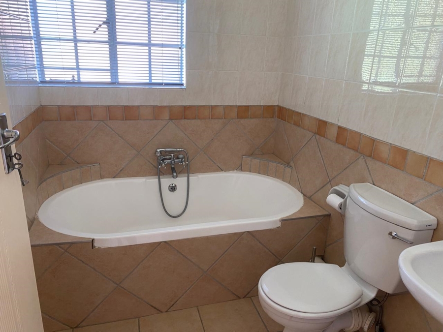 To Let 2 Bedroom Property for Rent in Elardus Park Gauteng