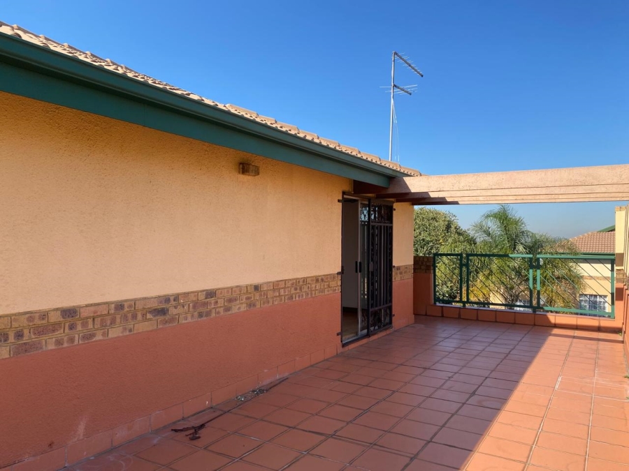 To Let 2 Bedroom Property for Rent in Elardus Park Gauteng