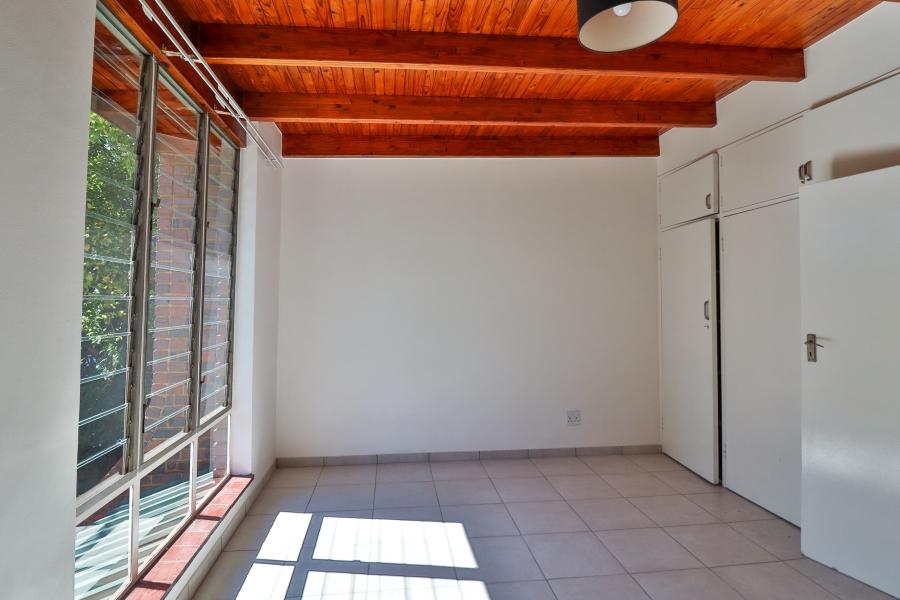 2 Bedroom Property for Sale in Queenswood Gauteng
