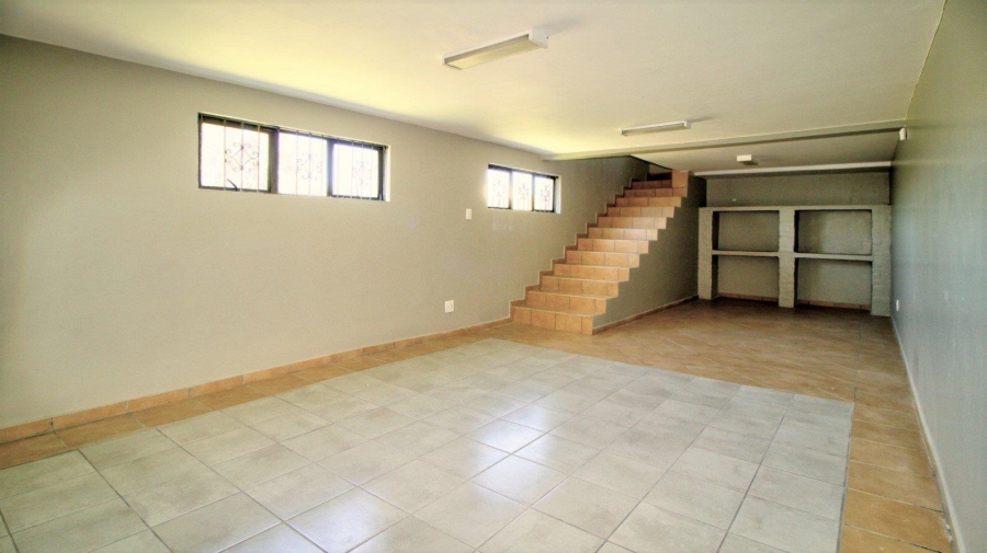 5 Bedroom Property for Sale in North Riding AH Gauteng