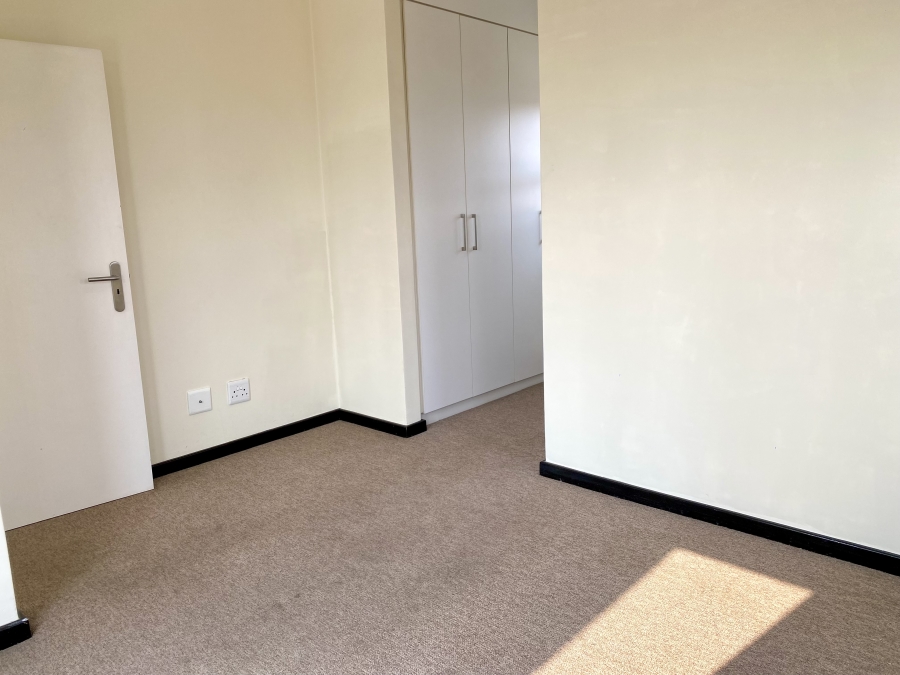 1 Bedroom Property for Sale in Lonehill Gauteng