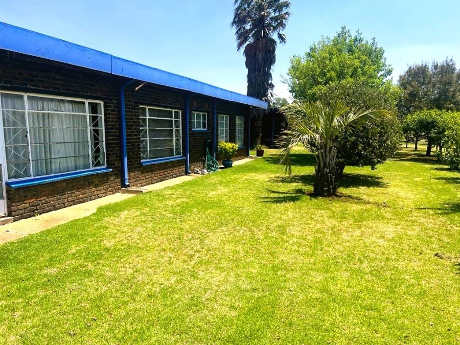 3 Bedroom Property for Sale in Risi AH Gauteng