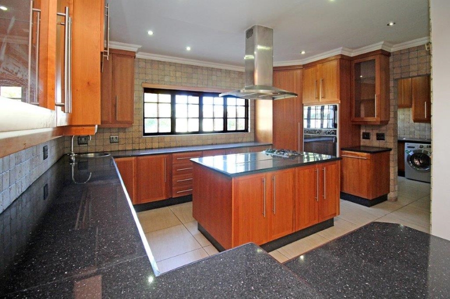 5 Bedroom Property for Sale in Dowerglen Ext 3 Gauteng