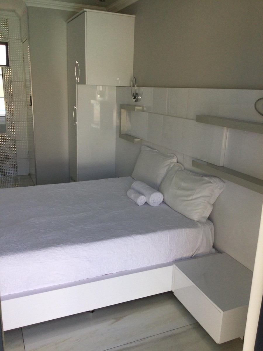 16 Bedroom Property for Sale in Malvern East Gauteng