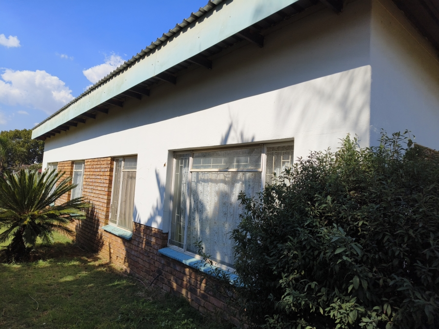 5 Bedroom Property for Sale in Rayton Gauteng