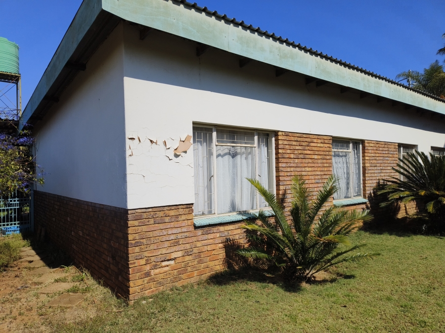 5 Bedroom Property for Sale in Rayton Gauteng