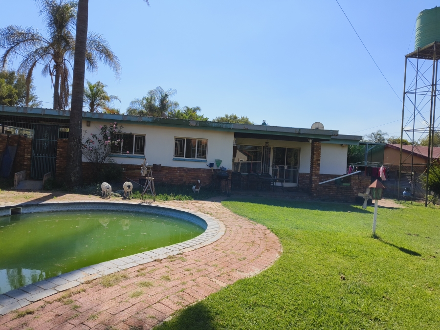 5 Bedroom Property for Sale in Rayton Gauteng